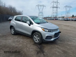 2018 Chevrolet Trax LS with VIN KL7CJNSB2JB530348, listed as a IAAI auction lot 41608477 with 74,138 mi miles. Bid and sale history available at carsss.com. Image 1.