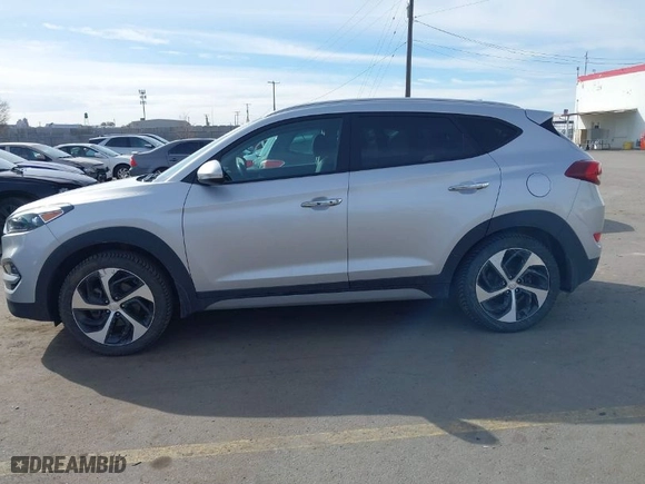 2017 Hyundai Tucson Sport with VIN KM8J3CA21HU508782, listed as a IAAI auction lot 41735813 with 77,953 mi miles. Bid and sale history available at carsss.com. Image 14.
