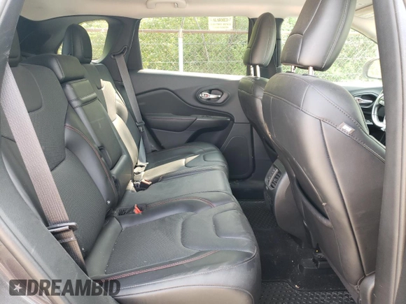 2019 Jeep Cherokee Trailhawk Elite с VIN 1C4PJMBN5KD123705, выставлен на аукционе Copart как лот 58827215 с пробегом 56 913 миль миль и Списание • Salvage title. История ставок и продаж доступна на DreamBid. Изображение 11.