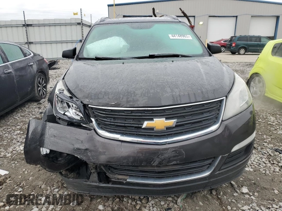 2017 Chevrolet Traverse LS z VIN 1GNKRFED5HJ321204, wystawiony jako Copart lot #44148965 z przebiegiem 90 289 mil mil oraz Szkoda całkowita • Salvage title. Historia ofert i sprzedaży dostępna na DreamBid. Obrazek 5.