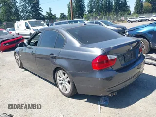 2006 BMW 3 Series 325i с VIN WBAVB13576KX51510, выставлен на аукционе IAAI как лот 42768678 с пробегом 236 318 миль миль и . История ставок и продаж доступна на DreamBid. Изображение 3.