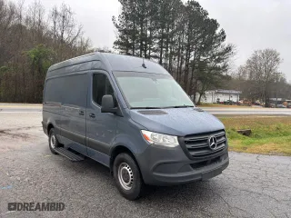 2019 Mercedes-Benz Sprinter Cargo Van with VIN WD4PF0CD7KP043925, listed as a Copart auction lot 54732745 with 75,694 mi miles and Clean Title. Bid and sale history available at carsss.com. Image 1.