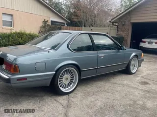 1987 BMW 6 Series 635CSi with VIN WBAEC8405H0614802, listed as a Copart auction lot 41906105 with 75,533 mi miles and Clean Title. Bid and sale history available at carsss.com. Image 4.