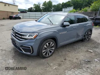 2021 Volkswagen Atlas SEL with VIN 1V2SE2CA3MC235554, listed as a Copart auction lot 62588584 with 21,894 mi miles and Salvage title. Bid and sale history available at DreamBid. Image 1.