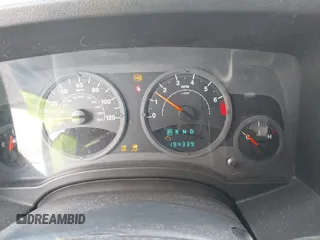 2007 Jeep Compass Sport with VIN 1J8FT47W57D185807, listed as a IAAI auction lot 41700283 with 194,339 mi miles. Bid and sale history available at carsss.com. Image 7.