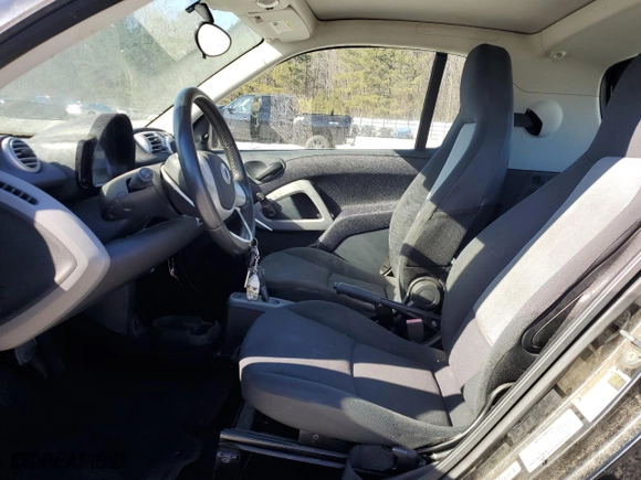 2013 Smart fortwo Pure with VIN WMEEJ3BA1DK666323, listed as a Copart auction lot 87106934 with 92,313 mi miles and Clean Title. Bid and sale history available at carsss.com. Image 7.