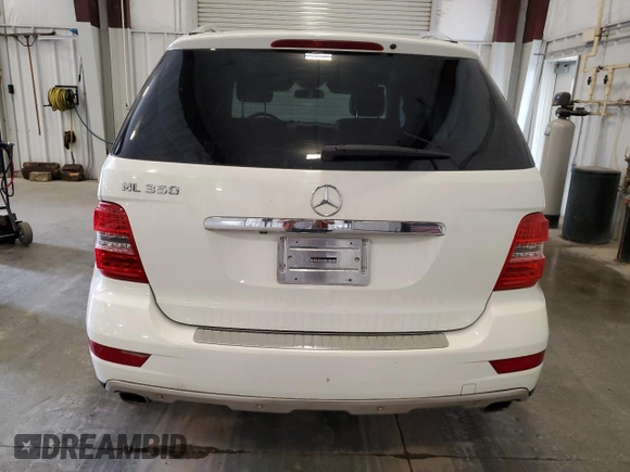 2010 Mercedes-Benz M 350 z VIN 4JGBB5GB0AA533089, wystawiony jako Copart lot #59194025 z przebiegiem 155 962 mil mil oraz Szkoda całkowita • Salvage title. Historia ofert i sprzedaży dostępna na DreamBid. Obrazek 6.