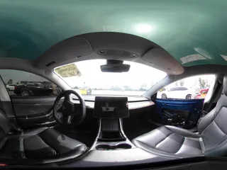 2020 Tesla Model 3 Standard Range Plus z VIN 5YJ3E1EA8LF785010, wystawiony jako IAAI lot #42130951 z przebiegiem 90 072 mil mil oraz . Historia ofert i sprzedaży dostępna na DreamBid. Obrazek 23.