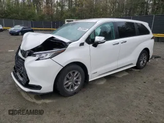 2021 Toyota Sienna LE z VIN 5TDKSKFC1MS013343, wystawiony jako Copart lot #53263885 z przebiegiem 41 805 mil mil oraz Szkoda całkowita • Salvage title. Historia ofert i sprzedaży dostępna na DreamBid. Obrazek 1.