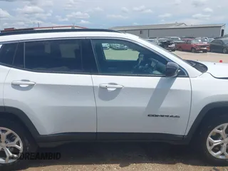 2024 Jeep Compass Latitude с VIN 3C4NJDBN9RT132757, выставлен на аукционе IAAI как лот 42691446 с пробегом 23 660 миль миль и . История ставок и продаж доступна на DreamBid. Изображение 13.