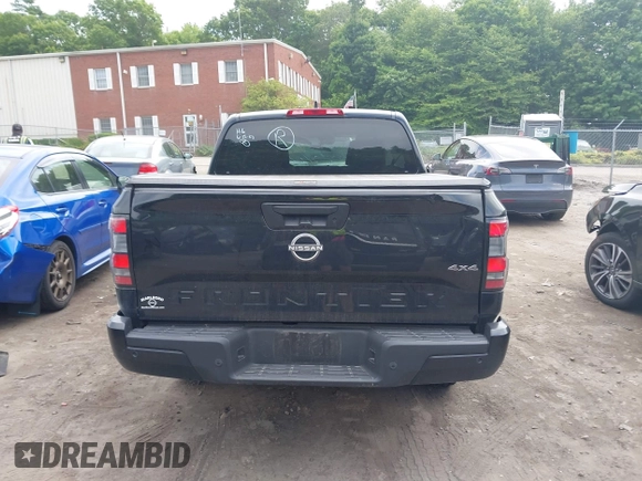 2022 Nissan Frontier SV z VIN 1N6ED1EK9NN619293, wystawiony jako IAAI lot #42525027 z przebiegiem 58 055 mil mil oraz . Historia ofert i sprzedaży dostępna na DreamBid. Obrazek 16.