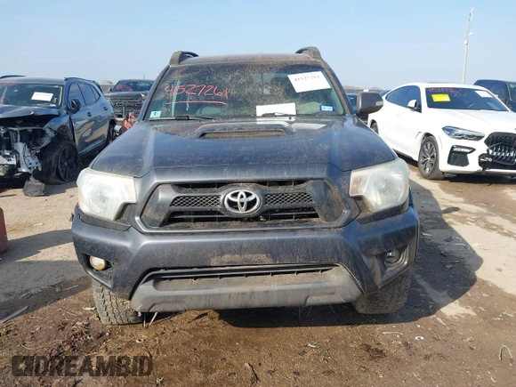 2013 Toyota Tacoma with VIN 3TMMU4FN6DM053207, listed as a IAAI auction lot 41527261 with 205,464 mi miles. Bid and sale history available at carsss.com. Image 12.
