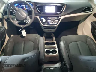 2023 Chrysler Voyager LX z VIN 2C4RC1CG2PR612780, wystawiony jako Copart lot #59034305 z przebiegiem 67 213 mil mil oraz Tytuł czysty. Historia ofert i sprzedaży dostępna na DreamBid. Obrazek 8.