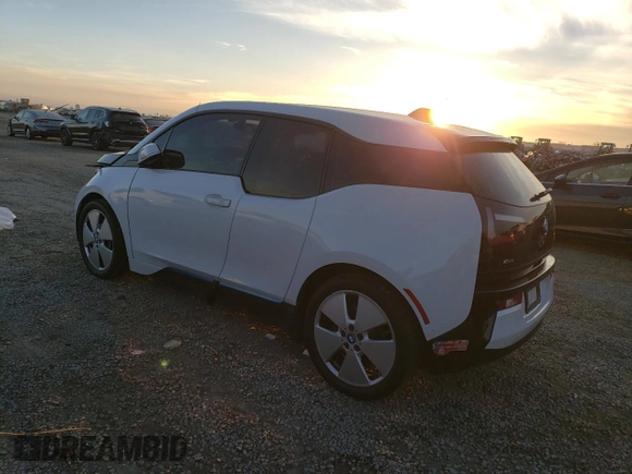 2014 BMW i3 with VIN WBY1Z4C52EV275564, listed as a Copart auction lot 85915664 with 35,961 mi miles and Salvage Title. Bid and sale history available at carsss.com. Image 2.