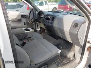 2004 Ford F-150 STX с VIN 1FTRX12W24NA10953, выставлен на аукционе IAAI как лот 42763234 с пробегом 262 484 миль миль и . История ставок и продаж доступна на DreamBid. Изображение 5.