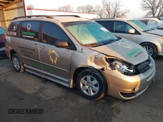 2004 Toyota Sienna CE with VIN 5TDZA23C54S069260, listed as a IAAI auction lot 41744298 with 174,769 mi miles. Bid and sale history available at carsss.com. Image 1.