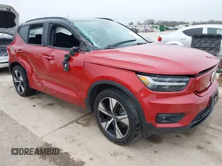 2021 Volvo XC40 with VIN YV4ED3UR7M2564563, listed as a IAAI auction lot 41578313 with 32,293 mi miles. Bid and sale history available at carsss.com. Image 1.