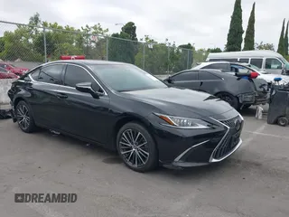 2022 Lexus ES 350 with VIN 58ADZ1B19NU129782, listed as a IAAI auction lot 42431119 with 31,363 mi miles and . Bid and sale history available at DreamBid. Image 1.