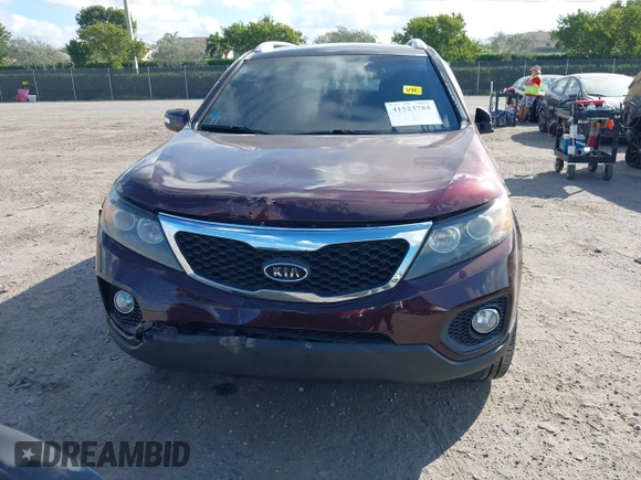 2012 Kia Sorento EX with VIN 5XYKU3A67CG224950, listed as a IAAI auction lot 41523784 with 113,930 mi miles. Bid and sale history available at carsss.com. Image 12.