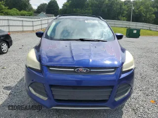 2013 Ford Escape SE with VIN 1FMCU0GX8DUB07604, listed as a Copart auction lot 63395375 with 197,437 mi miles and Clean title. Bid and sale history available at DreamBid. Image 5.