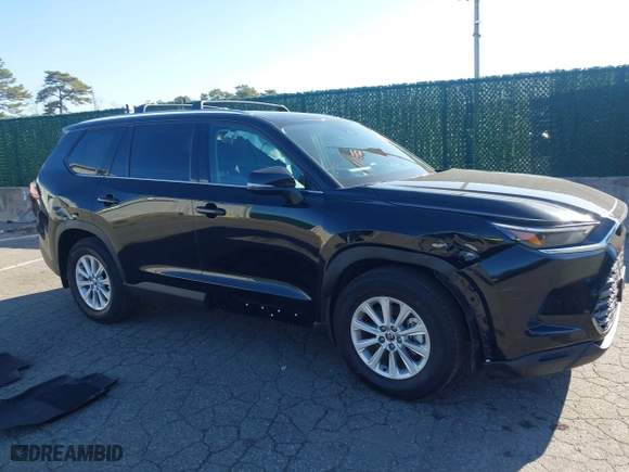 2024 Toyota Grand Highlander XLE with VIN 5TDAAAB57RS069794, listed as a IAAI auction lot 41826955 with 1,780 mi miles. Bid and sale history available at carsss.com. Image 14.