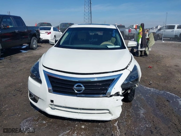 2014 Nissan Altima 2.5 S with VIN 1N4AL3AP3EN372781, listed as a IAAI auction lot 41652565 with NaN miles. Bid and sale history available at carsss.com. Image 12.