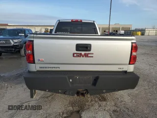 2015 GMC Sierra 3500HD SLT z VIN 1GT423E89FF547639, wystawiony jako Copart lot #86342214 z przebiegiem 185 012 mil mil oraz Szkoda całkowita • Salvage title. Historia ofert i sprzedaży dostępna na DreamBid. Obrazek 6.