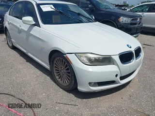 2011 BMW 3 Series 328i z VIN WBAPH7G58BNN07149, wystawiony jako IAAI lot #42514285 z przebiegiem 120 534 mil mil oraz . Historia ofert i sprzedaży dostępna na DreamBid. Obrazek 1.