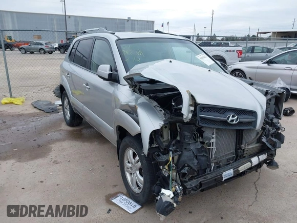 2007 Hyundai Tucson SE with VIN KM8JN12D57U670203, listed as a IAAI auction lot 41619422 with 92,450 mi miles. Bid and sale history available at carsss.com. Image 1.