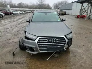 2017 Audi Q7 Premium Plus with VIN WA1LAAF75HD017136, listed as a Copart auction lot 47532085 with 98,335 mi miles and Clean Title. Bid and sale history available at carsss.com. Image 12.