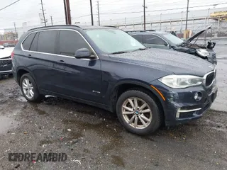 2015 BMW X5 sDrive35i with VIN 5UXKR2C56F0H36579, listed as a IAAI auction lot 41571786 with 183,267 mi miles. Bid and sale history available at carsss.com. Image 1.