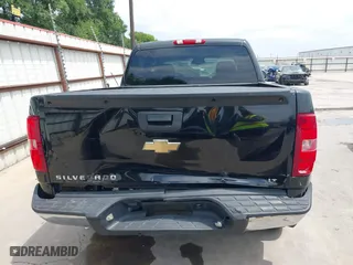 2007 Chevrolet Silverado 1500 LT w/1LT with VIN 2GCEC13C471510651, listed as a IAAI auction lot 42013351 with 144,185 mi miles. Bid and sale history available at carsss.com. Image 16.