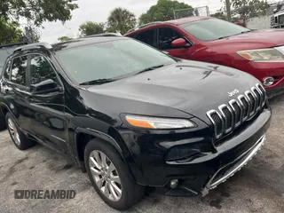 2017 Jeep Cherokee Overland with VIN 1C4PJLJS7HW617188, listed as a Copart auction lot 77071474 with 91,495 mi miles and Clean title. Bid and sale history available at DreamBid. Image 1.