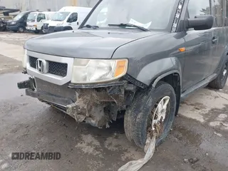 2011 Honda Element LX with VIN 5J6YH1H30BL001287, listed as a IAAI auction lot 42000725 with 207,016 mi miles and . Bid and sale history available at DreamBid. Image 6.