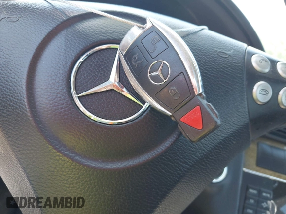 2007 Mercedes-Benz C 230 Sport z VIN WDBRF52H97F909477, wystawiony jako IAAI lot #42182118 z przebiegiem 174 638 mil mil oraz . Historia ofert i sprzedaży dostępna na DreamBid. Obrazek 11.