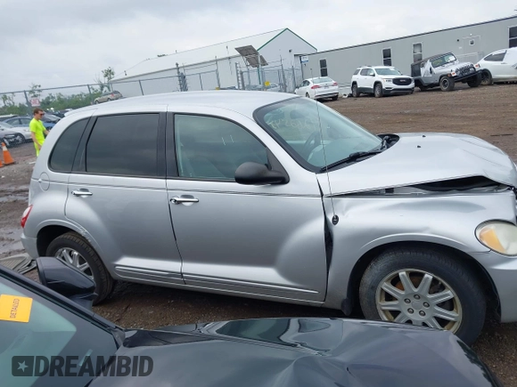 2009 Chrysler PT Cruiser Touring с VIN 3A8FY58939T598225, выставлен на аукционе IAAI как лот 42625434 с пробегом 82 249 миль миль и . История ставок и продаж доступна на DreamBid. Изображение 13.