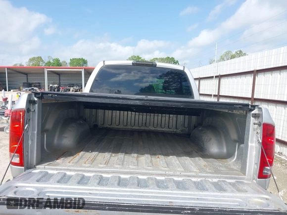 2005 Dodge 1500 ST with VIN 1D7HA16K05J615492, listed as a IAAI auction lot 41937074 with 153,423 mi miles. Bid and sale history available at carsss.com. Image 8.