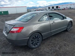 2007 Honda Civic Cpe LX with VIN 2HGFG126X7H558149, listed as a IAAI auction lot 41868081 with 186,517 mi miles. Bid and sale history available at carsss.com. Image 4.