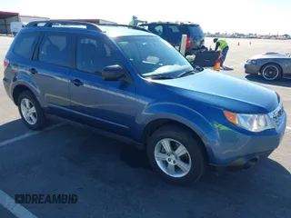 2011 Subaru Forester X z VIN JF2SHABC7BH774069, wystawiony jako IAAI lot #41742754 z przebiegiem 154 516 mil mil oraz . Historia ofert i sprzedaży dostępna na DreamBid. Obrazek 1.