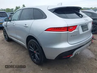2017 Jaguar F-Pace z VIN SADCP2BV4HA049757, wystawiony jako IAAI lot #42355061 z przebiegiem 45 116 mil mil oraz . Historia ofert i sprzedaży dostępna na DreamBid. Obrazek 3.
