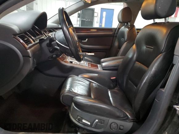 2004 Audi A8 with VIN WAUML44E04N024293, listed as a Copart auction lot 60246125 with 161,278 mi miles and Salvage title. Bid and sale history available at DreamBid. Image 7.
