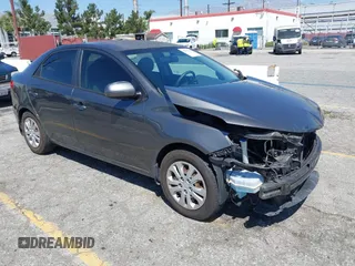 2013 Kia Forte EX with VIN KNAFU4A22D5701974, listed as a IAAI auction lot 42004505 with 85,078 mi miles. Bid and sale history available at carsss.com. Image 1.