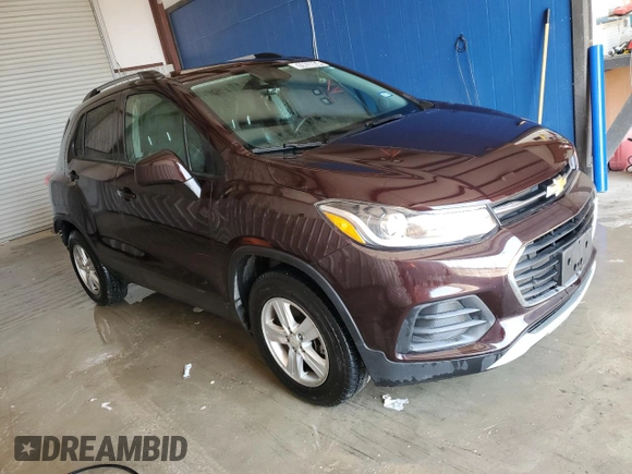 2022 Chevrolet Trax LT with VIN KL7CJPSM4NB535649, listed as a Copart auction lot 70850854 with 45,908 mi miles and Clean title. Bid and sale history available at DreamBid. Image 4.