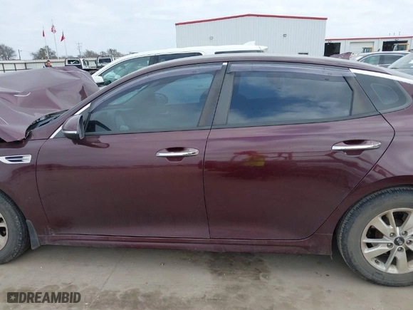 2018 Kia Optima LX with VIN 5XXGT4L30JG206020, listed as a IAAI auction lot 41517616 with 117,467 mi miles. Bid and sale history available at carsss.com. Image 15.