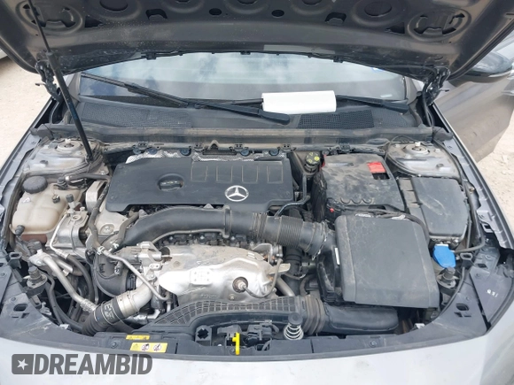2020 Mercedes-Benz A 220 z VIN W1K3G4EBXLJ231762, wystawiony jako IAAI lot #42010712 z przebiegiem 44 325 mil mil oraz . Historia ofert i sprzedaży dostępna na DreamBid. Obrazek 10.