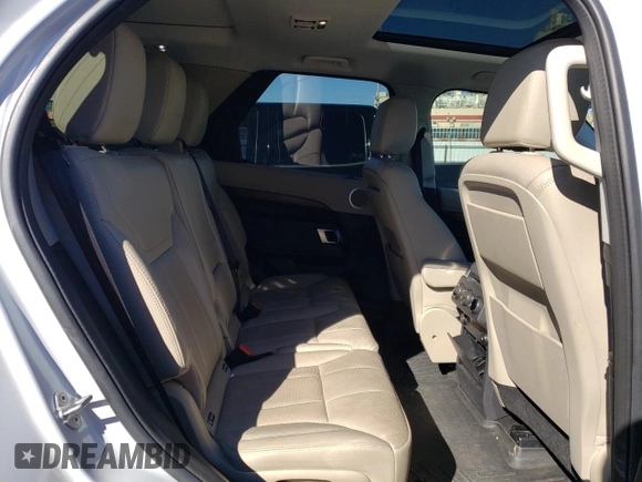2018 Land Rover Discovery HSE with VIN SALRR2RV3JA052475, listed as a Copart auction lot 84766424 with 85,613 mi miles and Salvage Title. Bid and sale history available at DreamBid. Image 11.