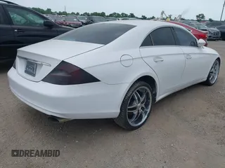 2006 Mercedes-Benz CLS-Class with VIN WDDDJ75X06A016821, listed as a IAAI auction lot 42046389 with 125,689 mi miles. Bid and sale history available at carsss.com. Image 4.
