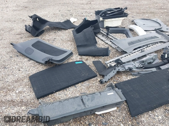 2023 Tesla Model Y Long Range z VIN 7SAYGDEE0PF840787, wystawiony jako IAAI lot #42172489 z przebiegiem 16 314 mil mil oraz . Historia ofert i sprzedaży dostępna na DreamBid. Obrazek 23.