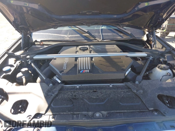 2021 BMW X3 M z VIN 5YMTS0C06M9F45134, wystawiony jako IAAI lot #41867376 z przebiegiem 35 237 mil mil oraz . Historia ofert i sprzedaży dostępna na DreamBid. Obrazek 10.