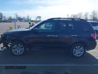 2013 Subaru Forester X Limited с VIN JF2SHAEC3DH431645, выставлен на аукционе IAAI как лот 41790458 с пробегом 136 250 миль миль и . История ставок и продаж доступна на DreamBid. Изображение 15.